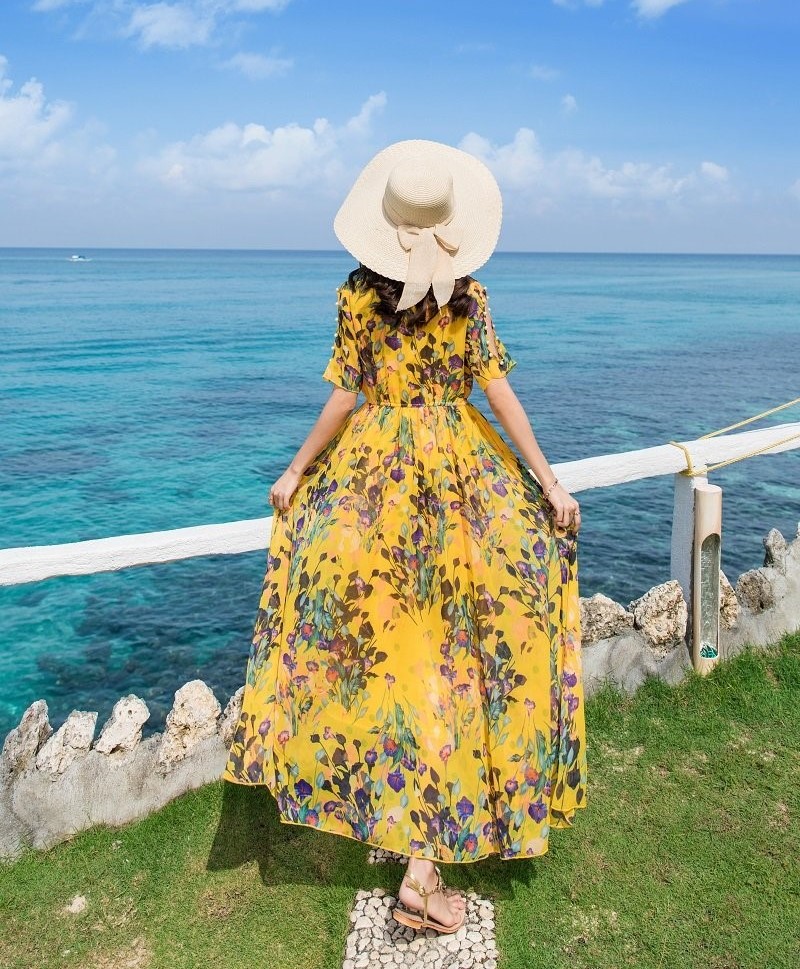 Top 5++ kiểu váy đi biển cho người thấp giấu dáng cực tốt - Megatravel -  Kênh thông tin đánh giá du lịch toàn quốc